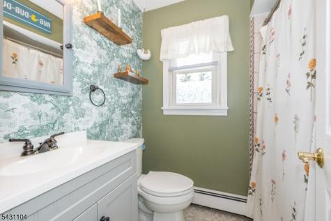 6 Madoc Trail Jefferson NJ 07438