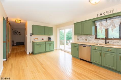6 Madoc Trail Jefferson NJ 07438