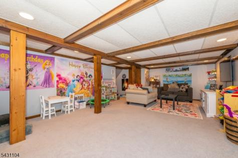 6 Madoc Trail Jefferson NJ 07438