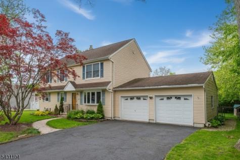 6 Madoc Trail Jefferson NJ 07438