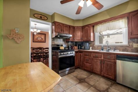 1875 Pilgrim Way Union NJ 07083