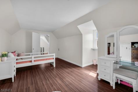 1875 Pilgrim Way Union NJ 07083