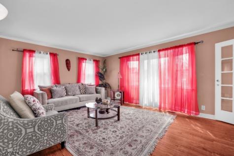1875 Pilgrim Way Union NJ 07083