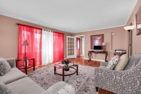 1875 Pilgrim Way Union NJ 07083
