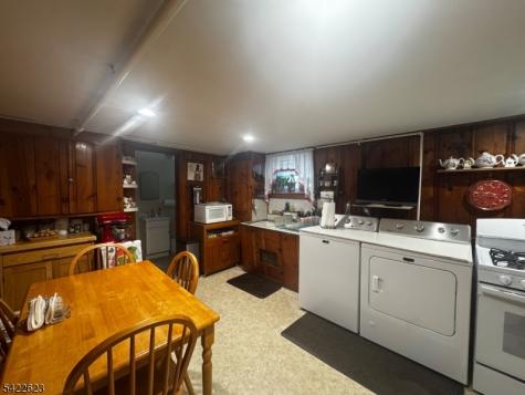 142 Bailey Avenue Hillside NJ 07205