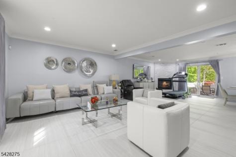 279 Nathan Court Aberdeen NJ 07721