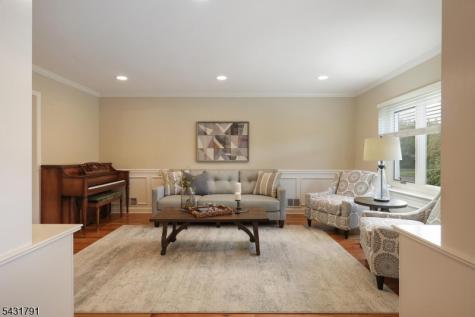 13 Daniel Drive Hillsborough NJ 08844