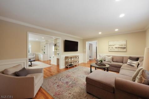 13 Daniel Drive Hillsborough NJ 08844