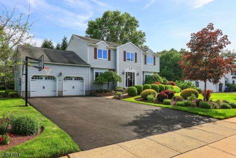 13 Daniel Drive Hillsborough NJ 08844
