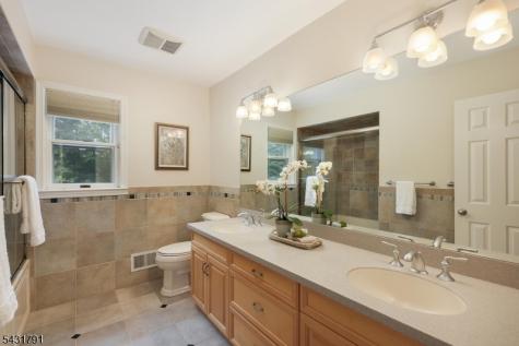 13 Daniel Drive Hillsborough NJ 08844