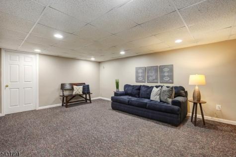 13 Daniel Drive Hillsborough NJ 08844