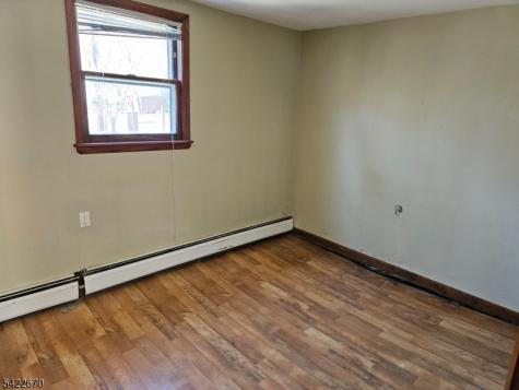 30 Riverside Drive Oakland NJ 07436