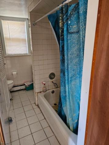 30 Riverside Drive Oakland NJ 07436