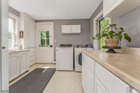 106 Brunswick Avenue Lebanon NJ 08833