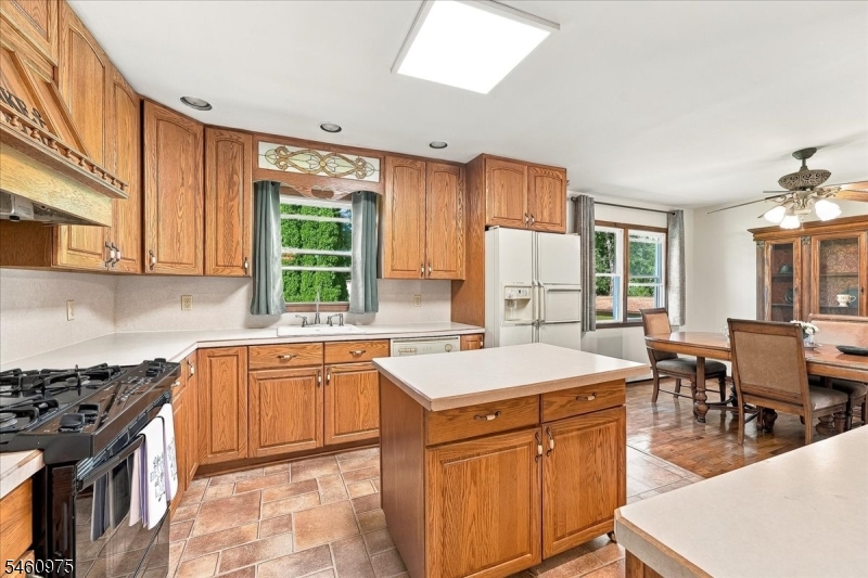 7 Paradise Trail Vernon NJ 07460