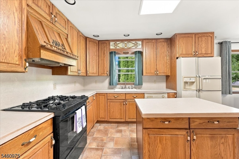 7 Paradise Trail Vernon NJ 07460
