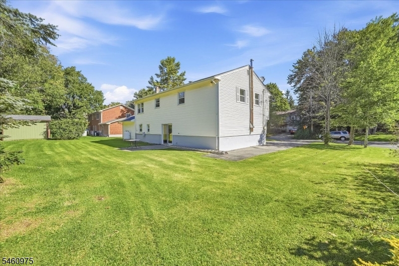 7 Paradise Trail Vernon NJ 07460