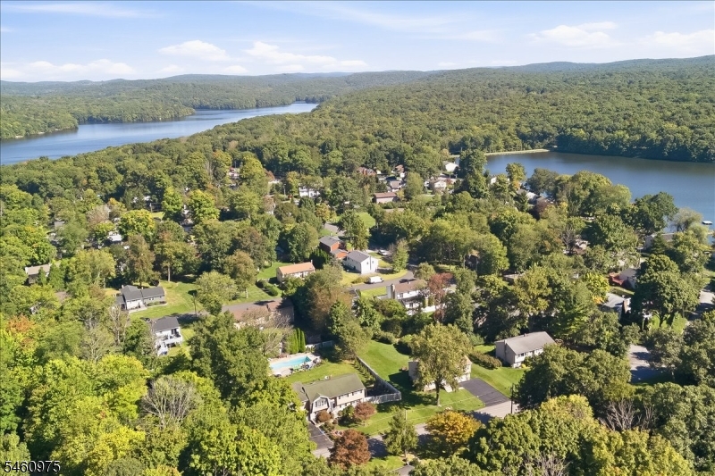7 Paradise Trail Vernon NJ 07460