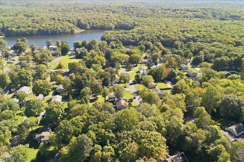 7 Paradise Trail Vernon NJ 07460