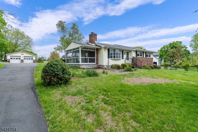 123 Lilac Drive Clinton NJ 08801