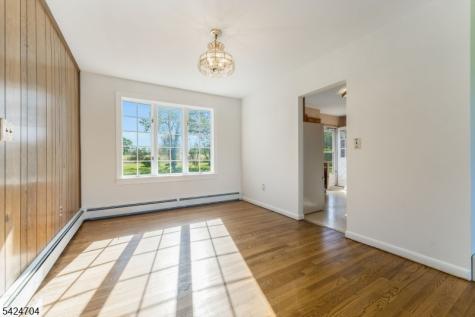 123 Lilac Drive Clinton NJ 08801