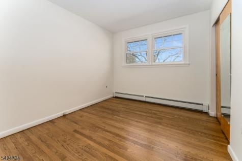 123 Lilac Drive Clinton NJ 08801