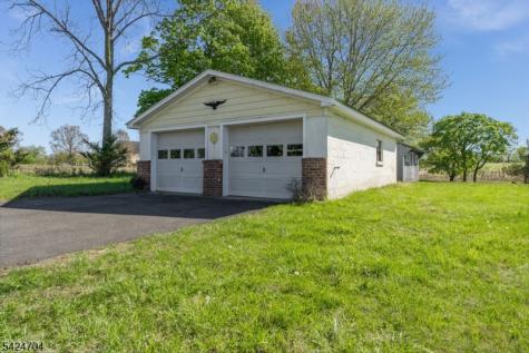 123 Lilac Drive Clinton NJ 08801