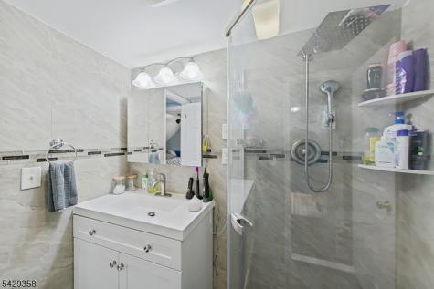811 Lincoln Avenue Burlington NJ 08016