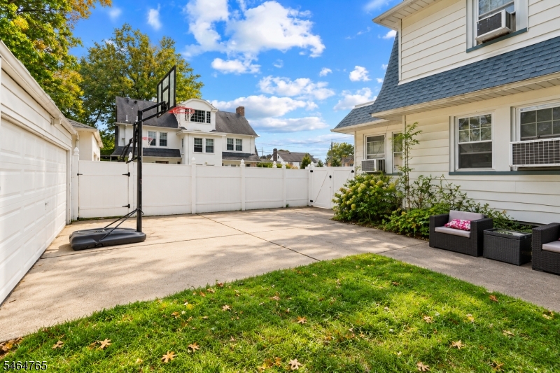 417 E 40th Street Paterson NJ 07504