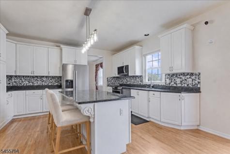 15 Dana Drive Andover NJ 07848