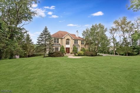 15 Dana Drive Andover NJ 07848
