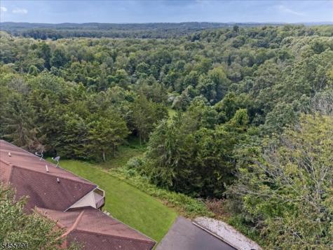 15 Dana Drive Andover NJ 07848