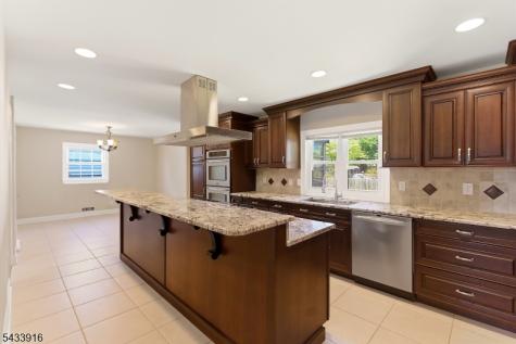 154 Mulberry Lane Middlesex NJ 08846