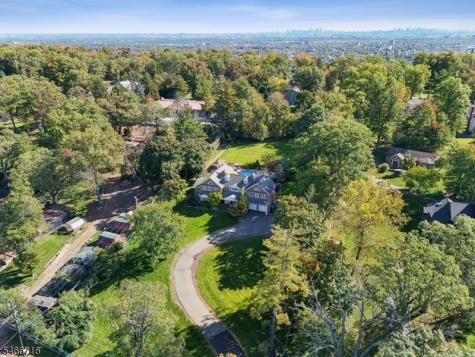 586 Prospect Avenue West Orange NJ 07052