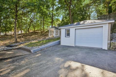 74 Nakomis Path Lincoln Park NJ 07035