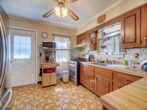 101 Lower Road Linden NJ 07036