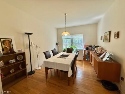 4 Scaletti Court Franklin NJ 08873