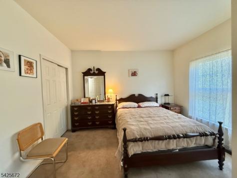 4 Scaletti Court Franklin NJ 08873