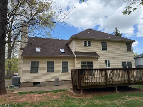 4 Scaletti Court Franklin NJ 08873