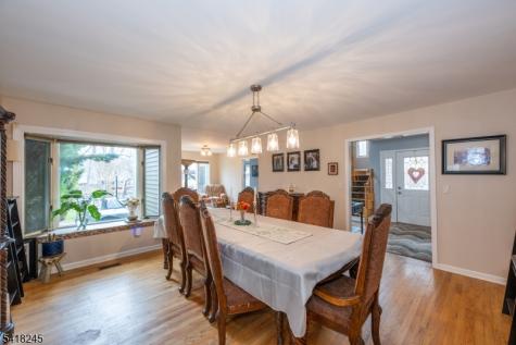 35 Turnberry Road Little Falls NJ 07424