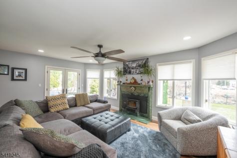 35 Turnberry Road Little Falls NJ 07424