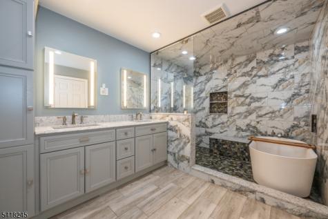 35 Turnberry Road Little Falls NJ 07424