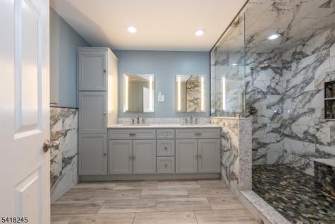 35 Turnberry Road Little Falls NJ 07424