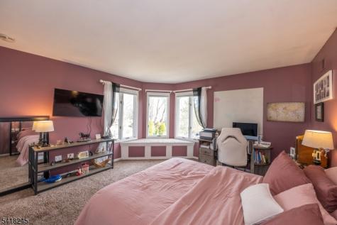 35 Turnberry Road Little Falls NJ 07424