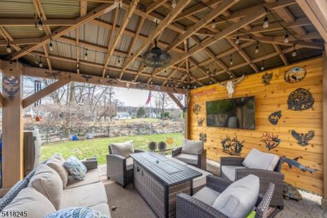35 Turnberry Road Little Falls NJ 07424