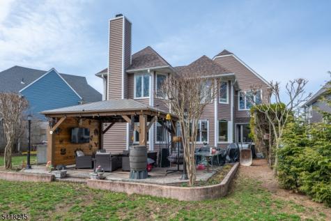 35 Turnberry Road Little Falls NJ 07424