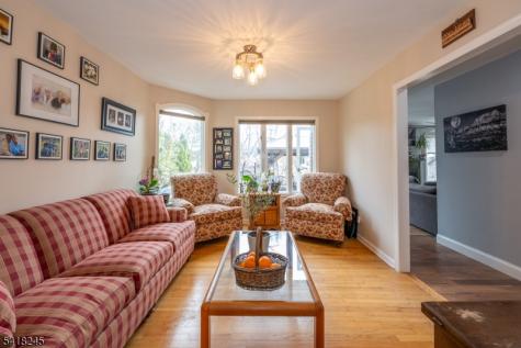 35 Turnberry Road Little Falls NJ 07424