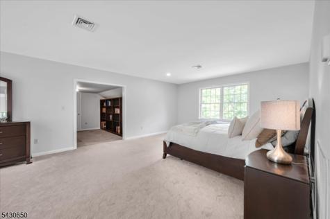 1020 Sunset Ridge Bridgewater NJ 08807