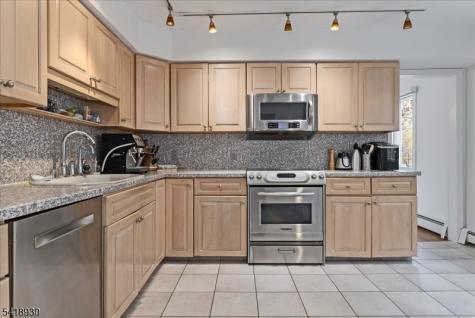 629 W Shore Trail Sparta NJ 07871