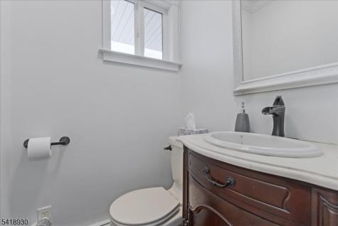 629 W Shore Trail Sparta NJ 07871